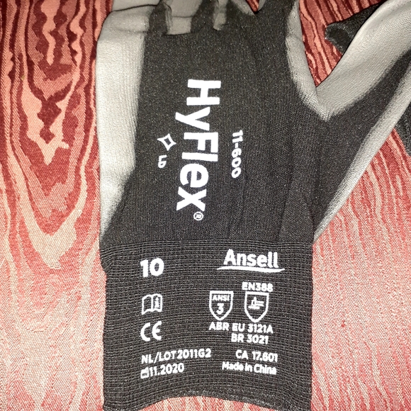 Ansell HyFlex 11-600 Size 10 Nylon Polyurethane Gloves XL Black 12 Pair - Picture 3 of 3